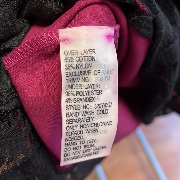 Nygard lace skirt size 8 - Picture 3 of 4